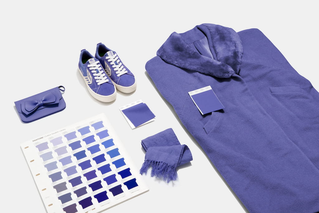 pantone-color-of-the-year-2022-textile